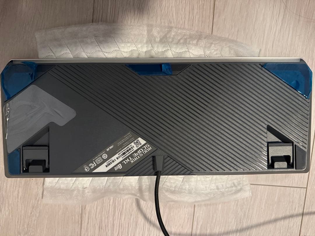 ASUS キーボード ROG Strix Scope TKL GUNDAM