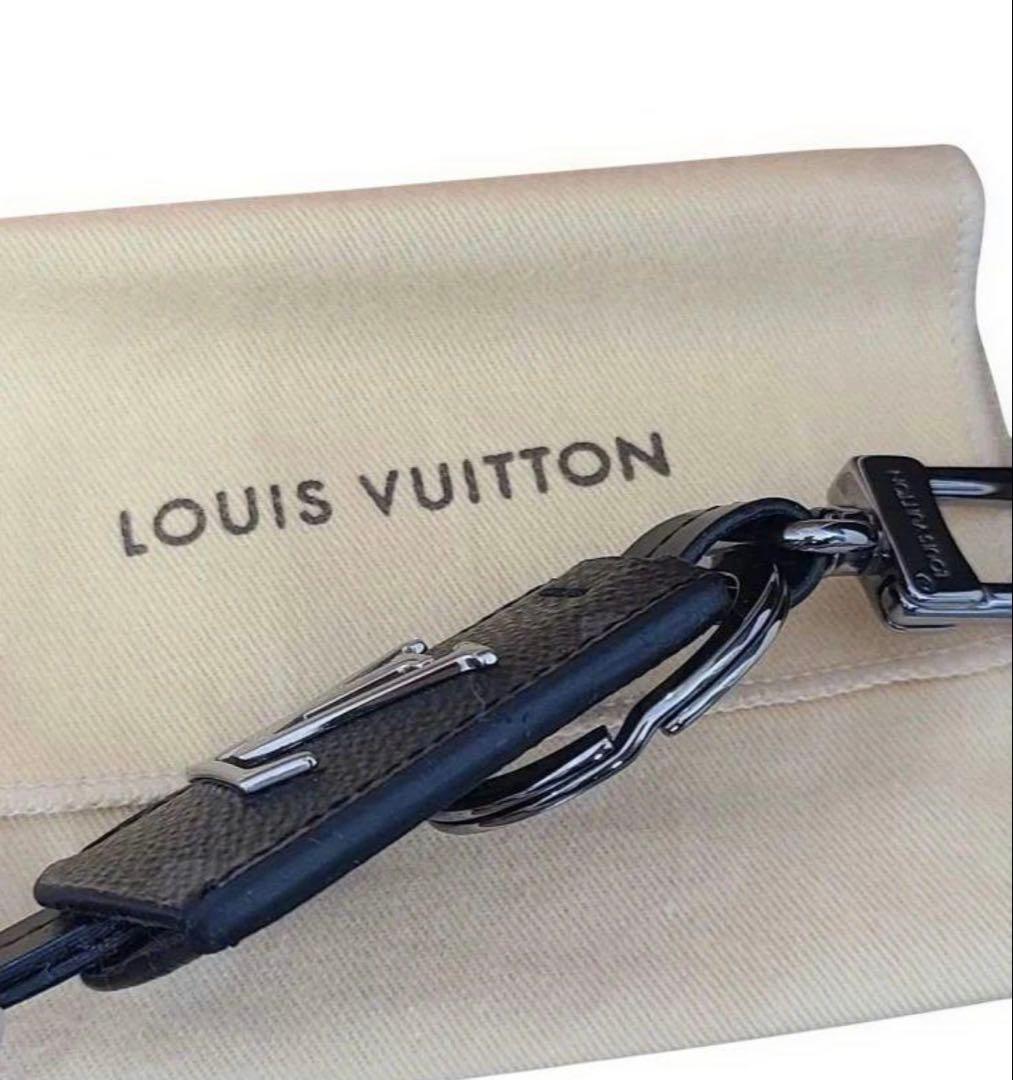 Louis Vuitton モノグラムエクリプス キーリング
