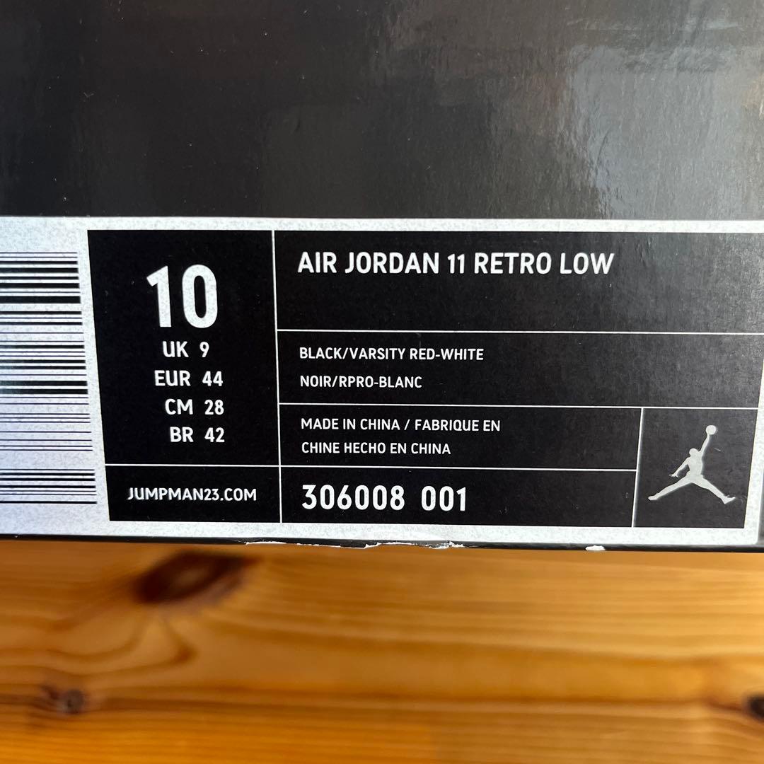 Air Jordan 11 Retro Low ブラック/レッド 10