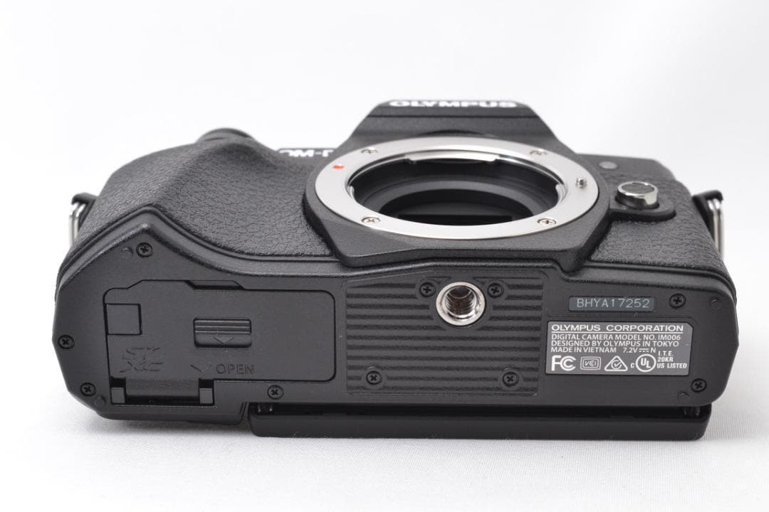 ■ ほぼ新品 ■ オリンパス　OM-D E-M10 Mark Ⅲ ダブルズーム