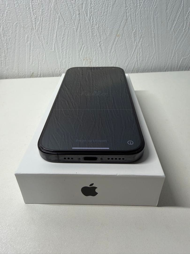 ★美品★iPhone15Pro 256GB SIMフリー ブラックチタニウム