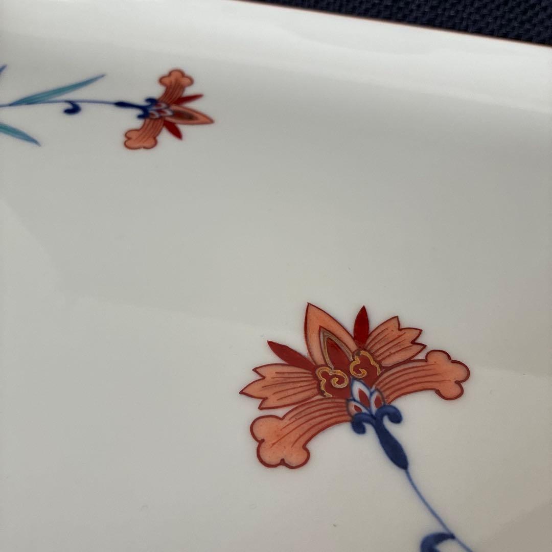 十四代辻常陸　染錦花唐草文盛皿　角大皿