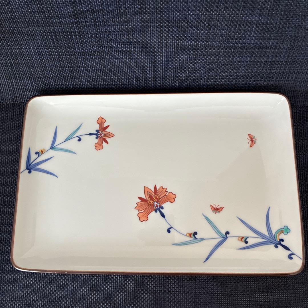 十四代辻常陸　染錦花唐草文盛皿　角大皿