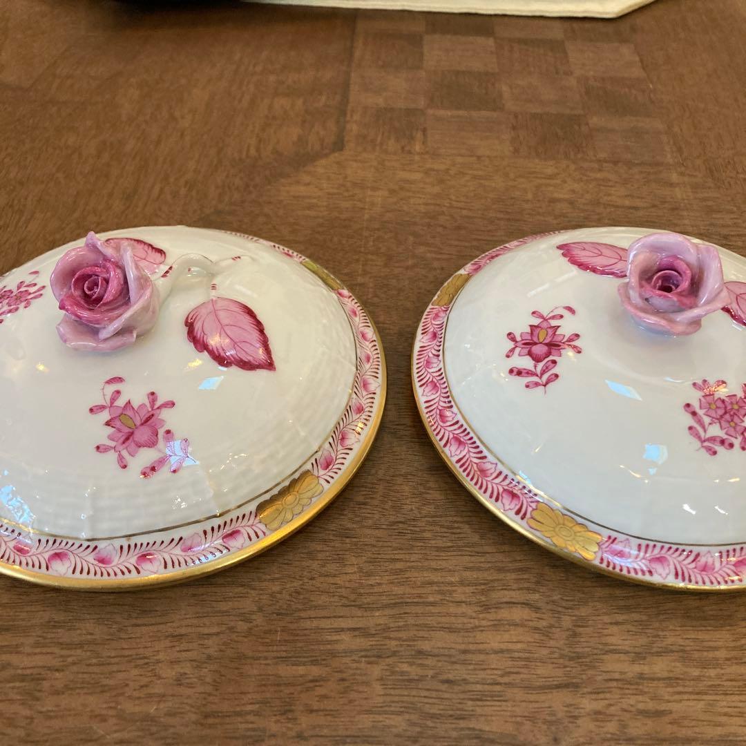 ヘレンド　アポニーピンクの蓋付きスープカップとソーサー2個セット