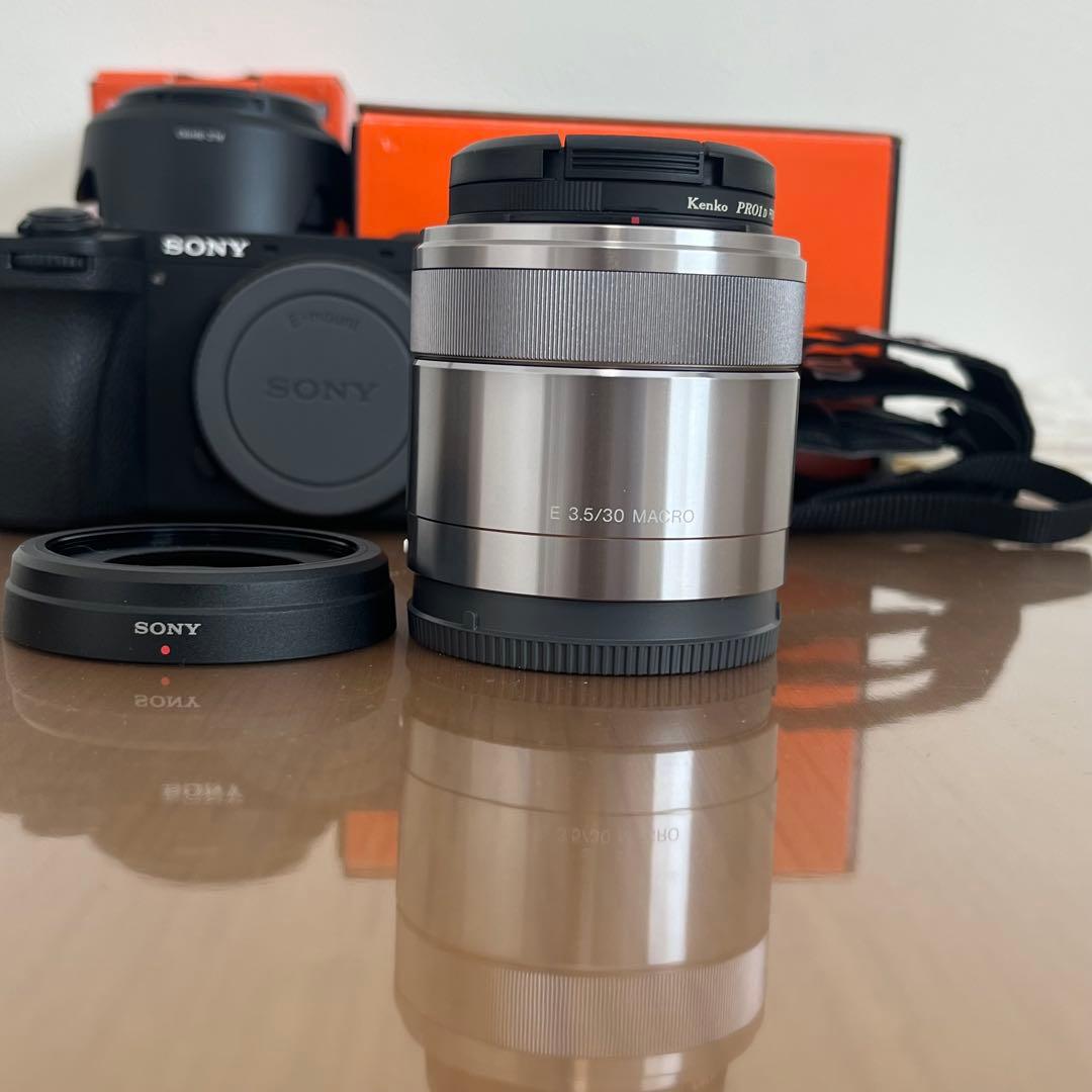 Sony α6700 ミラーレスカメラ 単焦点・ズームレンズ付き