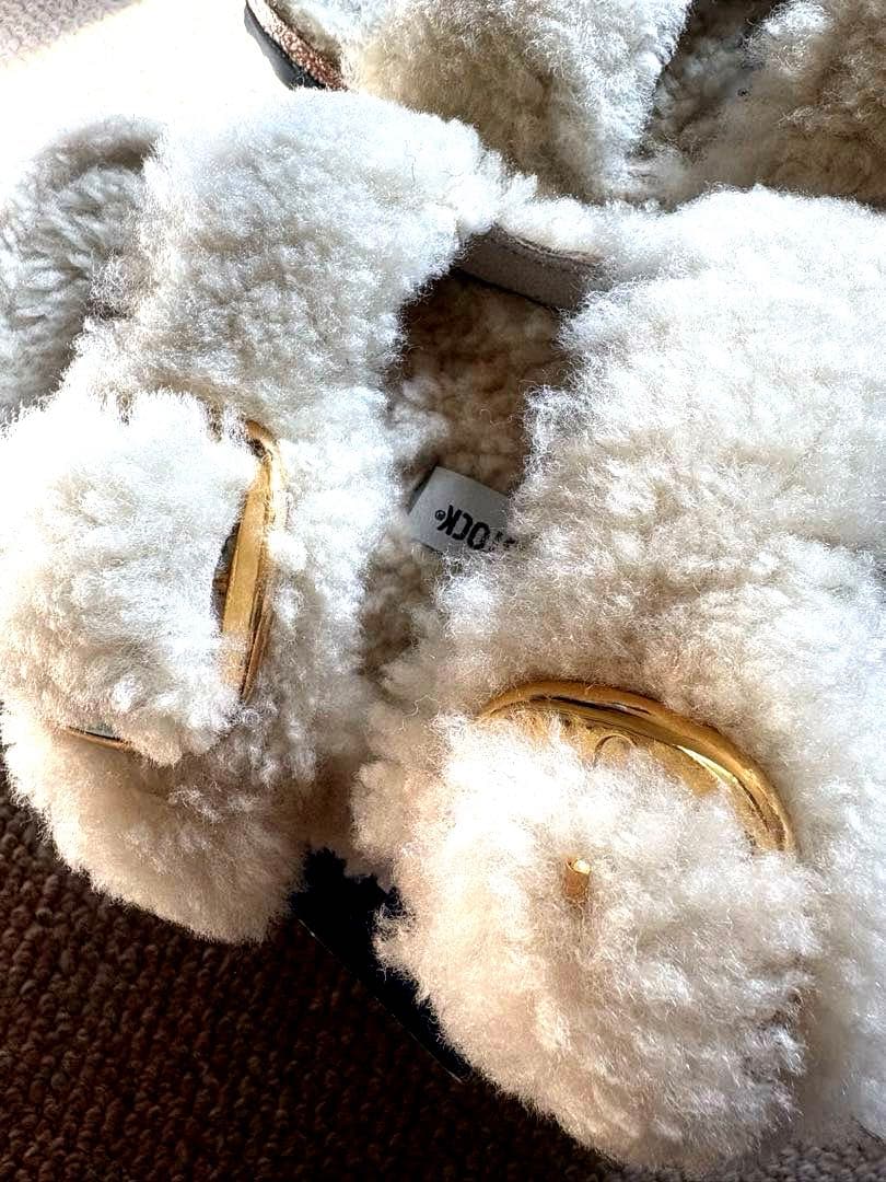 BIRKENSTOCK ホワイトファーサンダル　アリゾナ　新品37 24センチ