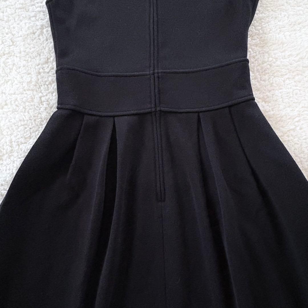 美品✨フォクシー 襟付き ニットワンピース ノースリーブ フレア 黒