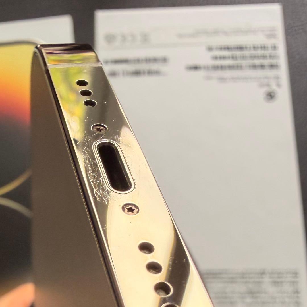 【超美品】iPhone14pro 256GB ゴールド simフリー