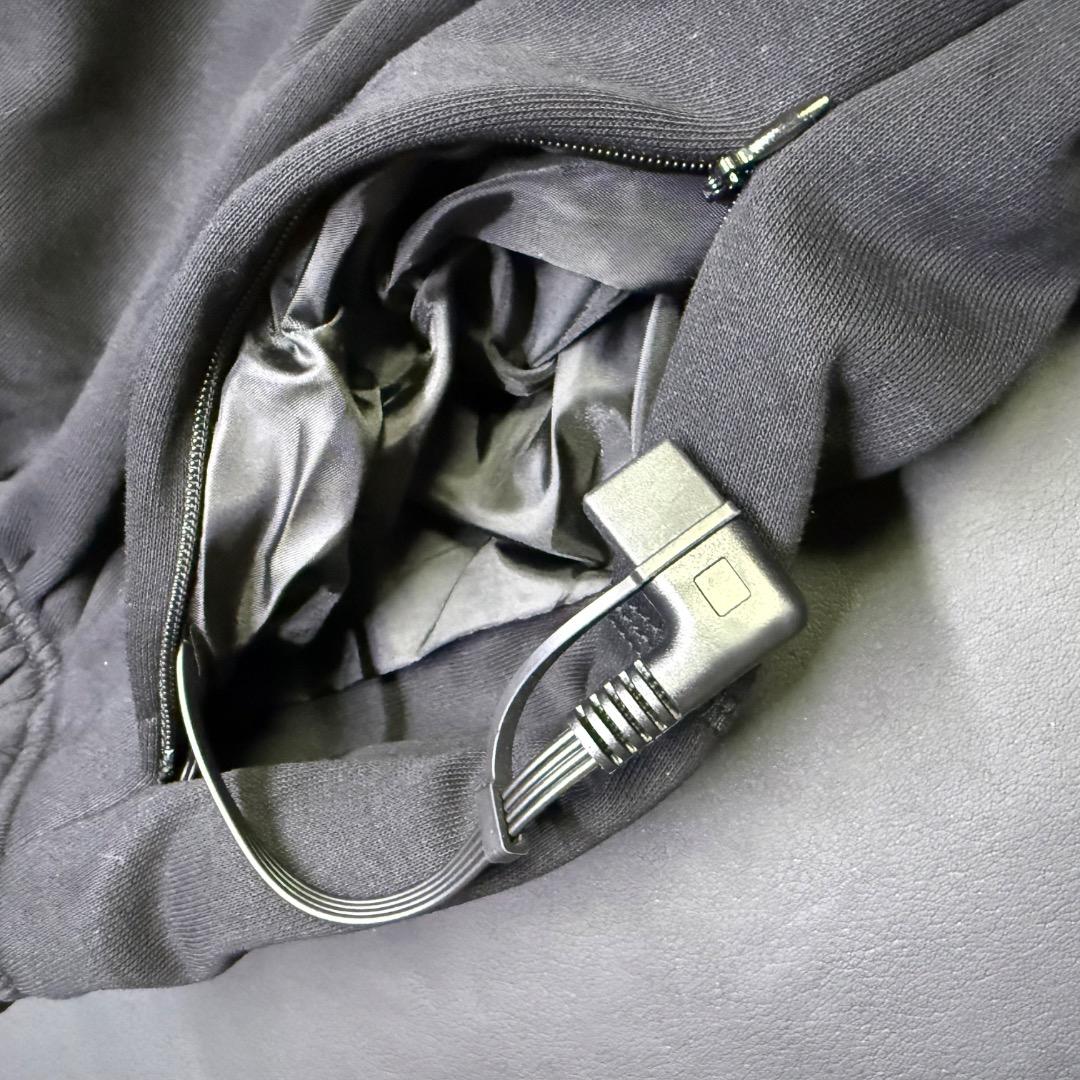 ◉Aa右1005 未使用保管品 電熱インナー 男女兼用 上下セット 黒 L