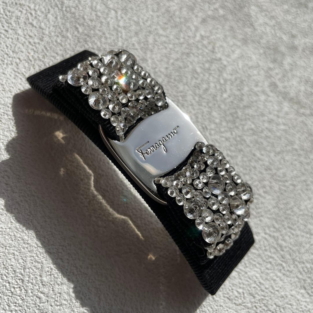 Ferragamo barretteフェラガモバレッタ ヴァララインストーン