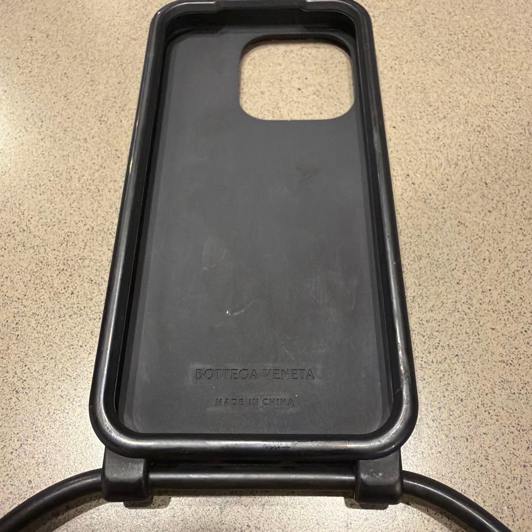 Bottega Veneta ブラックiPhoneケース 15pro