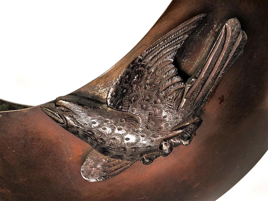 【 三日月形砂張吊花生 】　不如帰赤銅彫金　江戸～明治時代