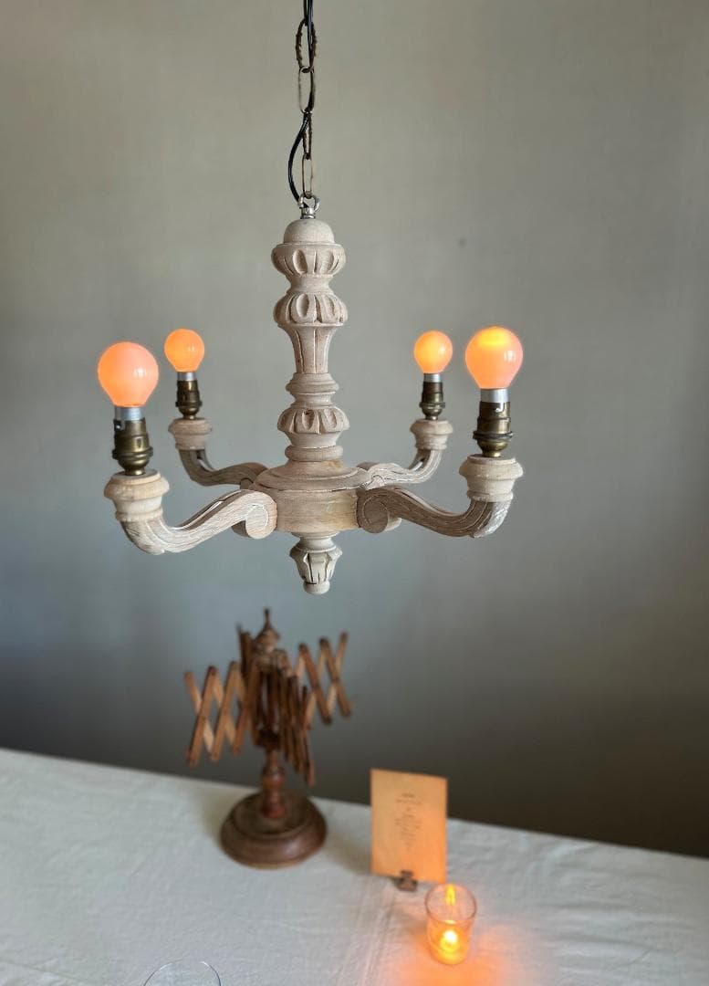 フランスアンティーク　木製シャンデリア　４灯　シャビー　店舗什器