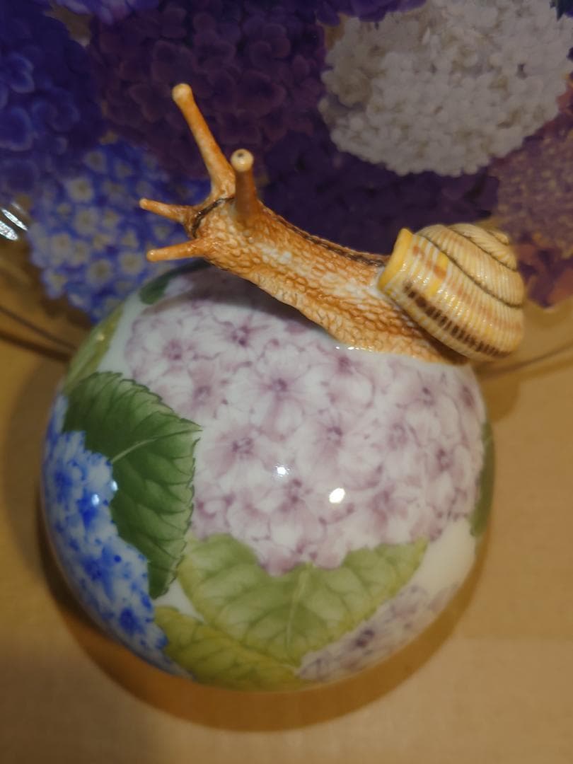 【新品未使用】入手困難作家！春うらら『伊藤早苗』最上位作 釉下彩紫陽花蓋物 共箱