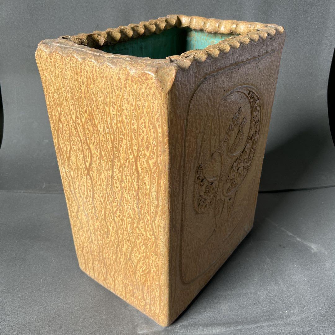 信楽焼傘立て  鳥レリーフ 高さ４６cm