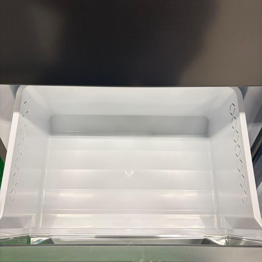 625 展示品　極美品　冷蔵庫　200L弱 一人暮らし　小型　洗濯機も有 右開き