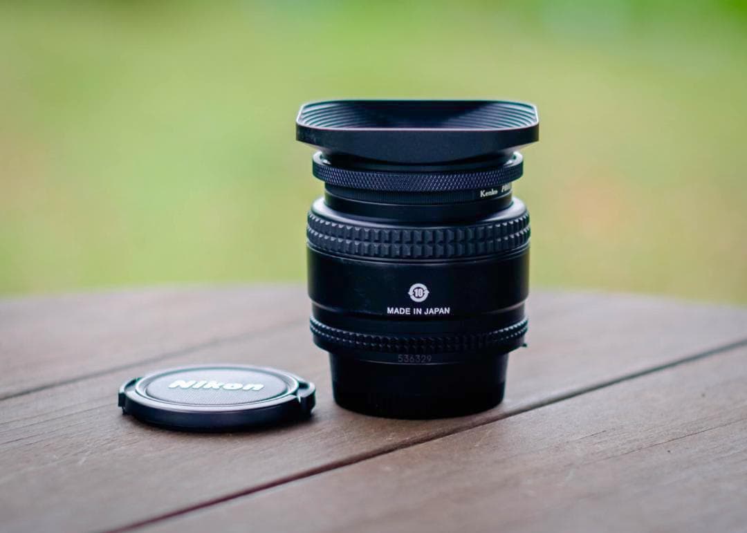 美品 Nikon AF Nikkor 35mm f/2D レンズ – 日本製