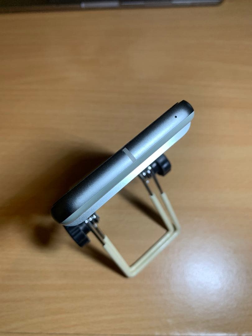 Google Pixel 8 グレー ケース・スタンド付