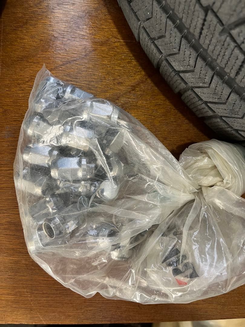 【送料込】ブリジストン スタッドレスタイヤ ホイールセット17インチ　オデッセイ