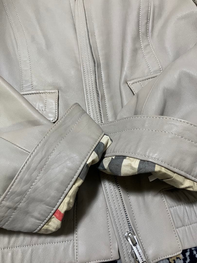 バーバリーロンドン　羊革 ラムレザージャケット グレージュ38