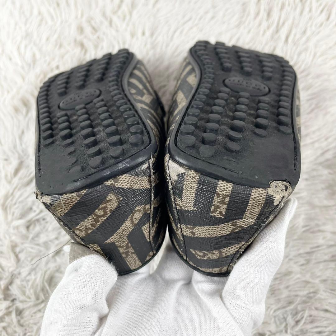 美品 グッチ PVC ローファー カレイド GG柄 ロゴ型押し ブラウン