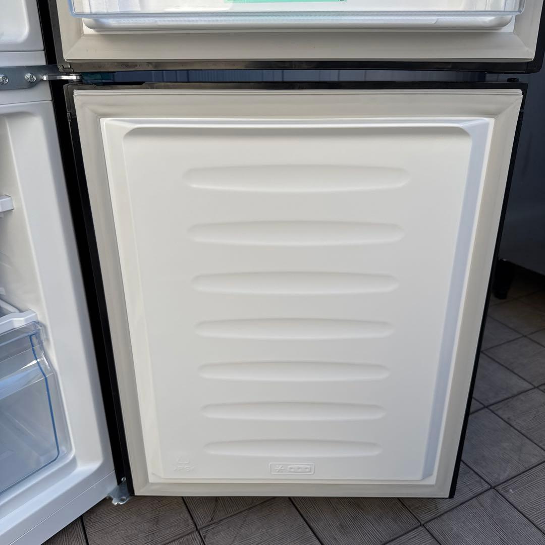 Hisense 2023年製現行モデル 2ドア冷蔵庫 幅49cm 175Lスリム