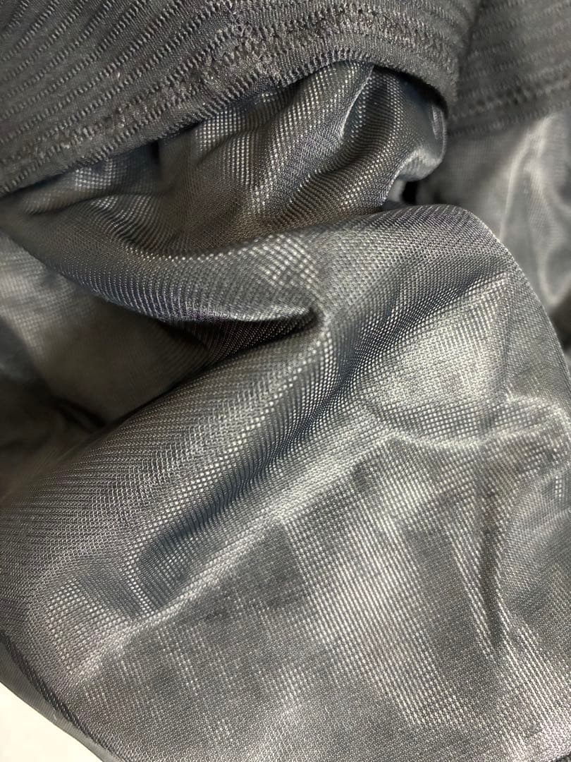 美品 デサント タフタ高機能スキーパンツ7号152〜158cm 58〜69cm