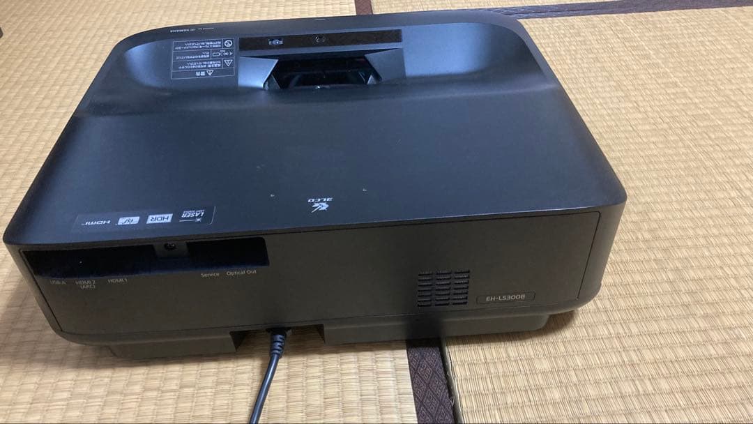 EPSON EH-LS300B プロジェクター本体