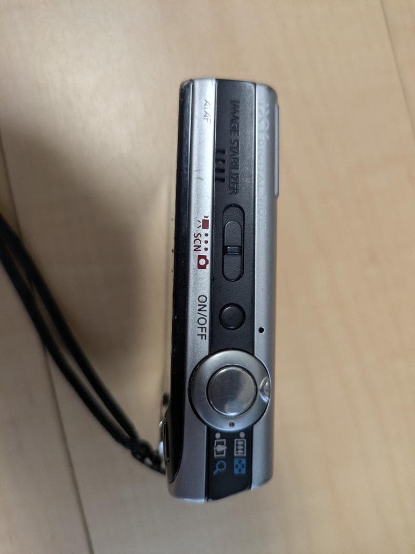 Canon IXY　910is DIGITAL 8.0メガピクセル