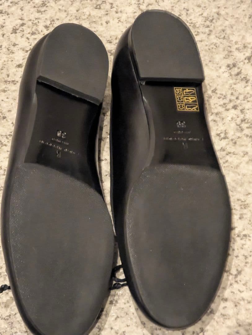 着用1回　定価3.7万　FABIO RUSCONI フラットパンプス　レザー　黒