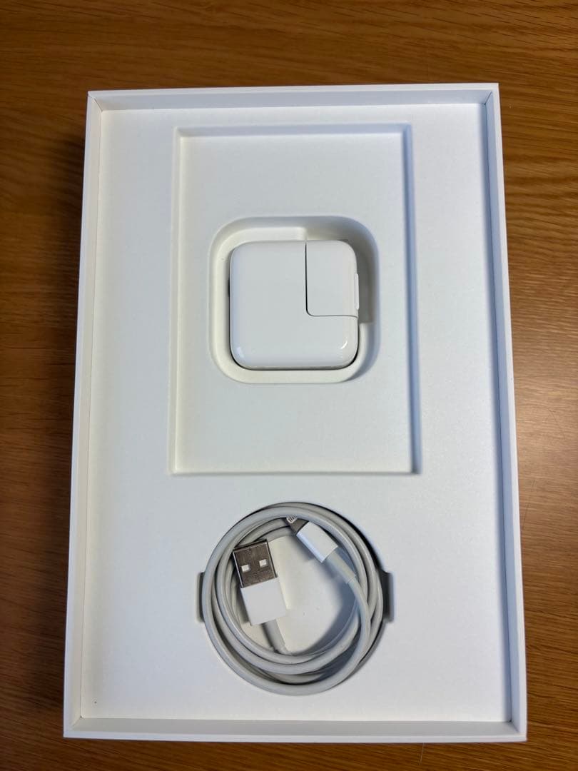 iPad mini第5世代　64GB Wi-Fi+Cellular モデル