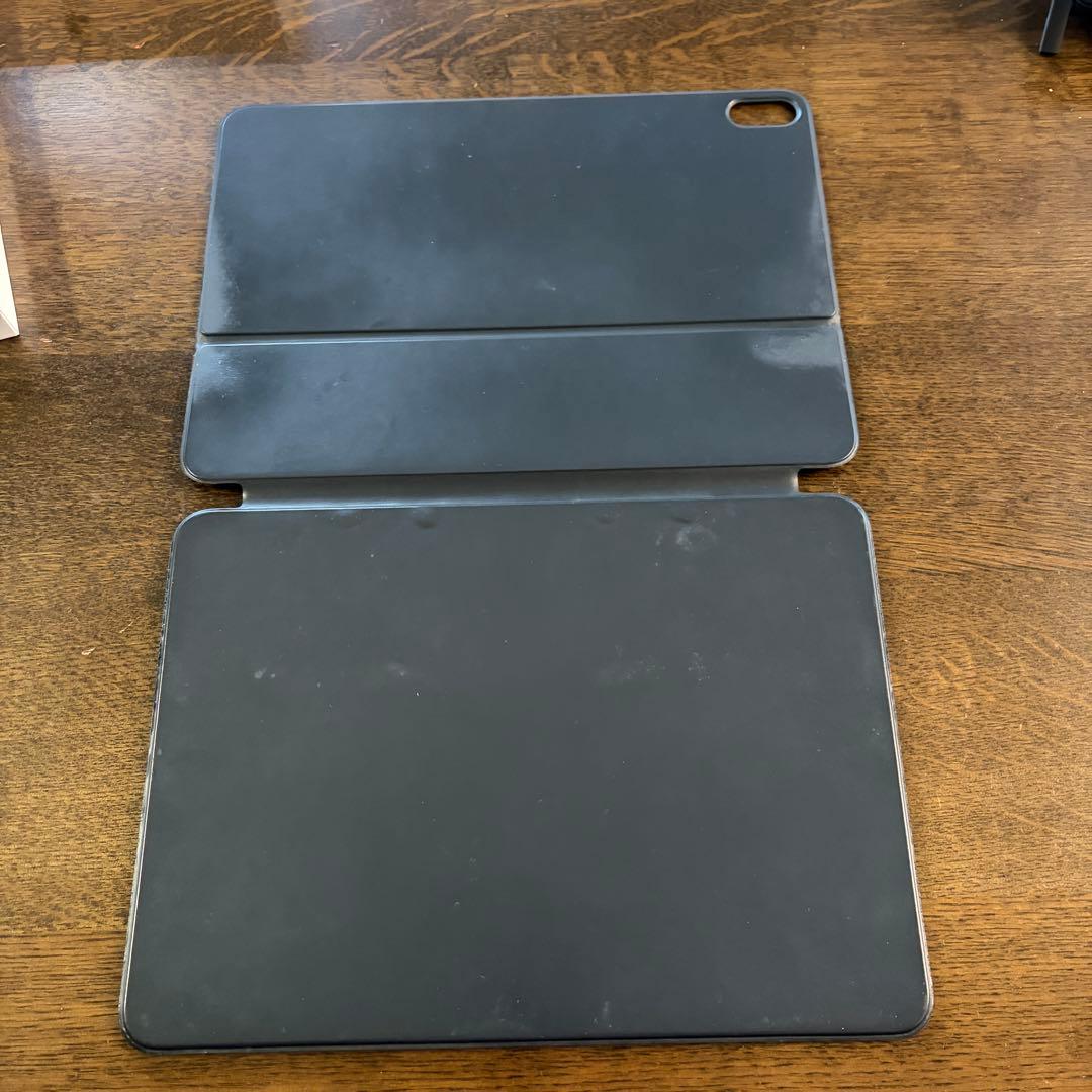 ［値下げ後)iPad Pro 11インチ　第一世代　純正キーボード➕ペンセット