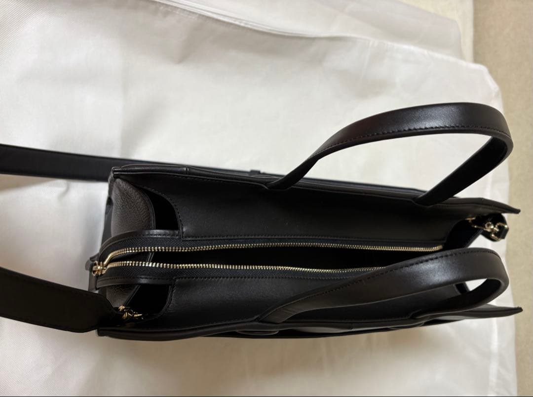 COLE HAAN レザー　トートバック　ブラック　A4サイズ　未使用