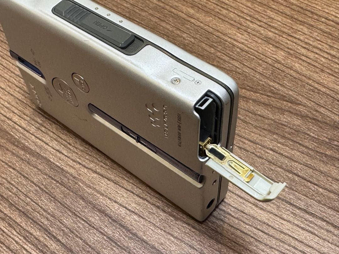 整備済｜SONY WALKMAN カセットウォークマン WM-EX651