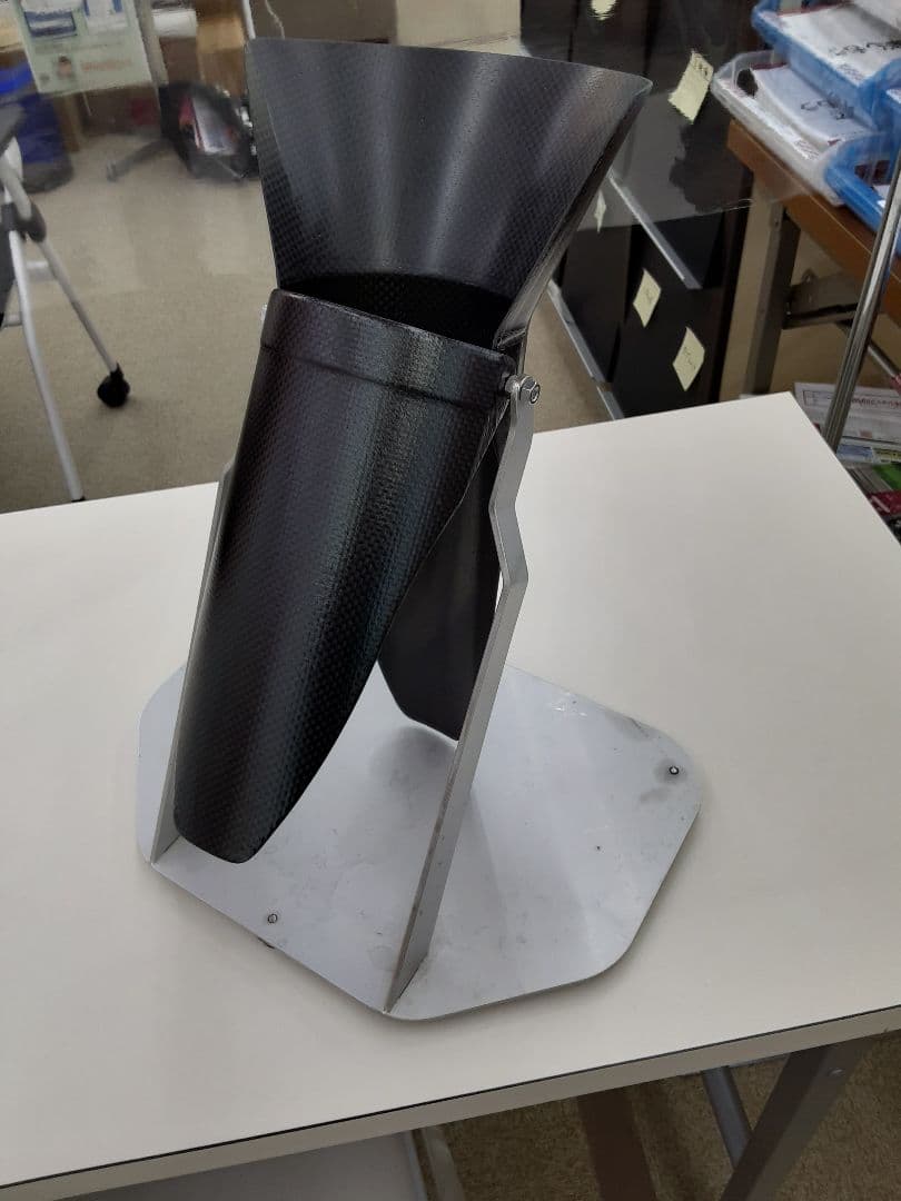 [発明工夫展 四国放送賞受賞]軟弱野菜袋詰め器