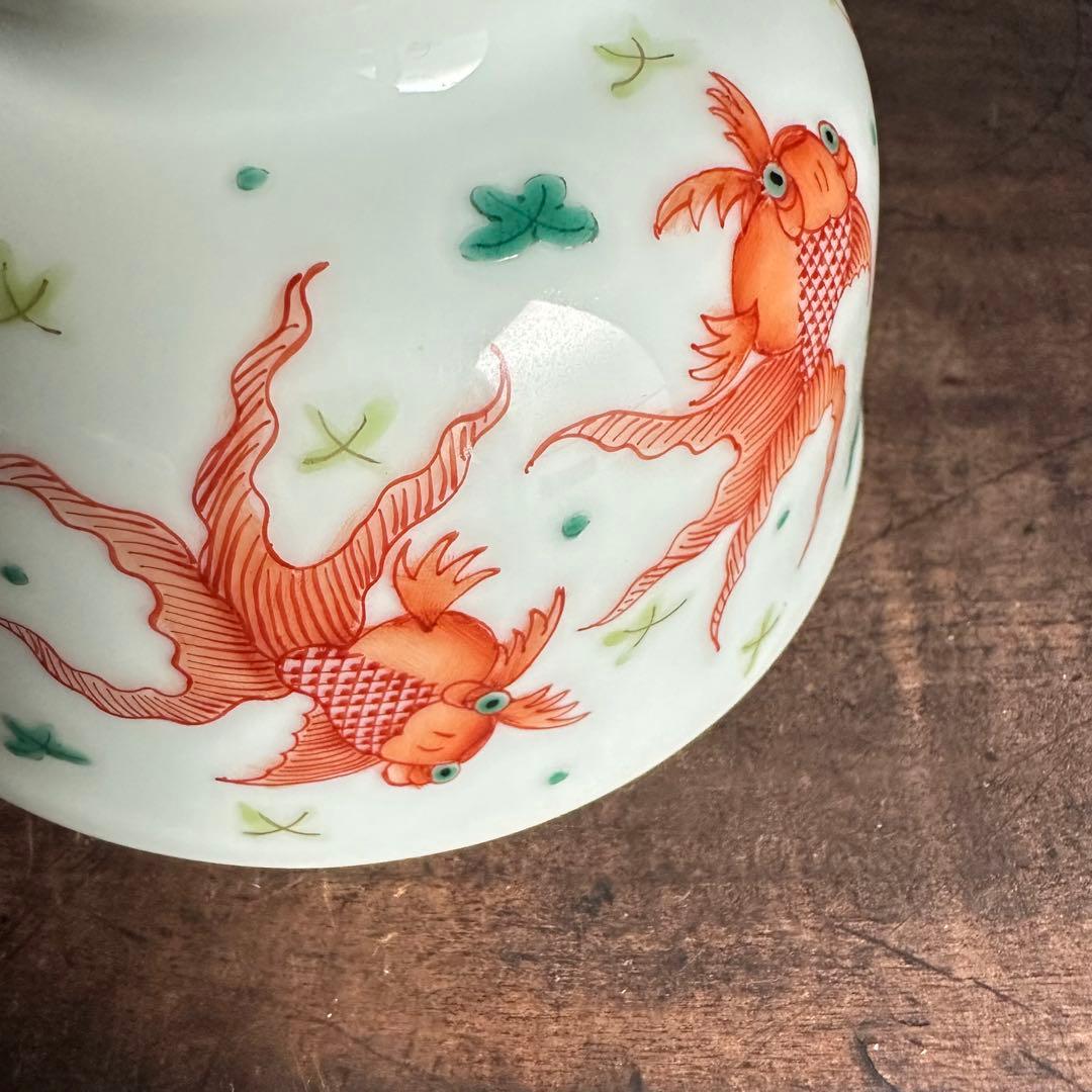 希少　大清同治年製　彩色　魚文杯　中国美術　清朝期　粉彩　骨董　古陶磁　陶磁器