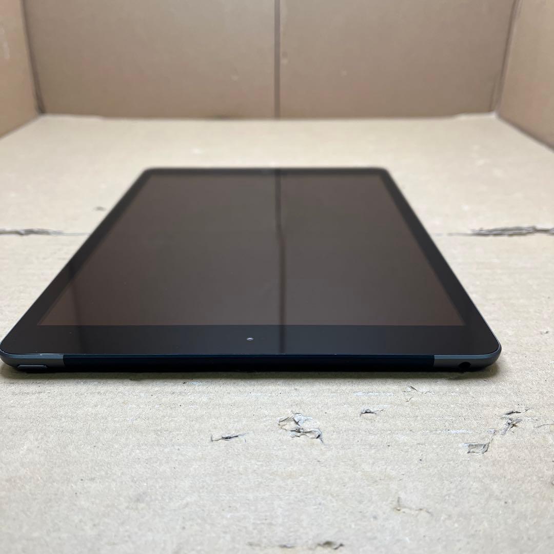 iPad (第７世代)Wi-Fi + Cellular 32GB スペースグレイ