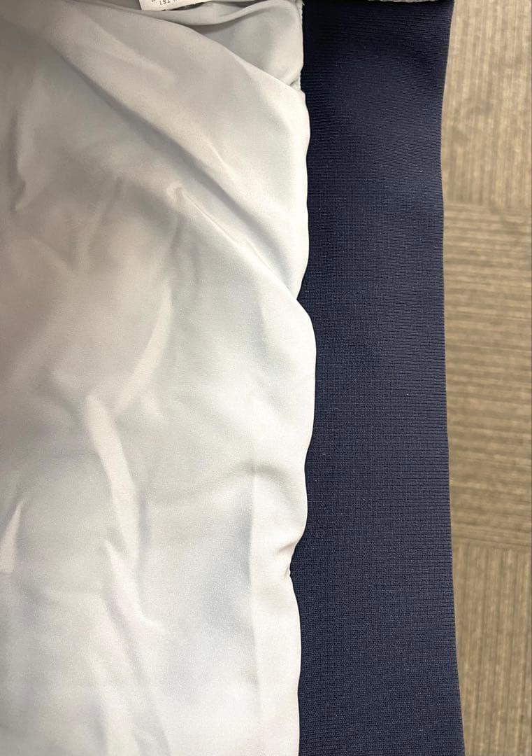 パーリーゲイツ　PEARLY GATES　クォーターリバー 中綿ベスト　帽子付き