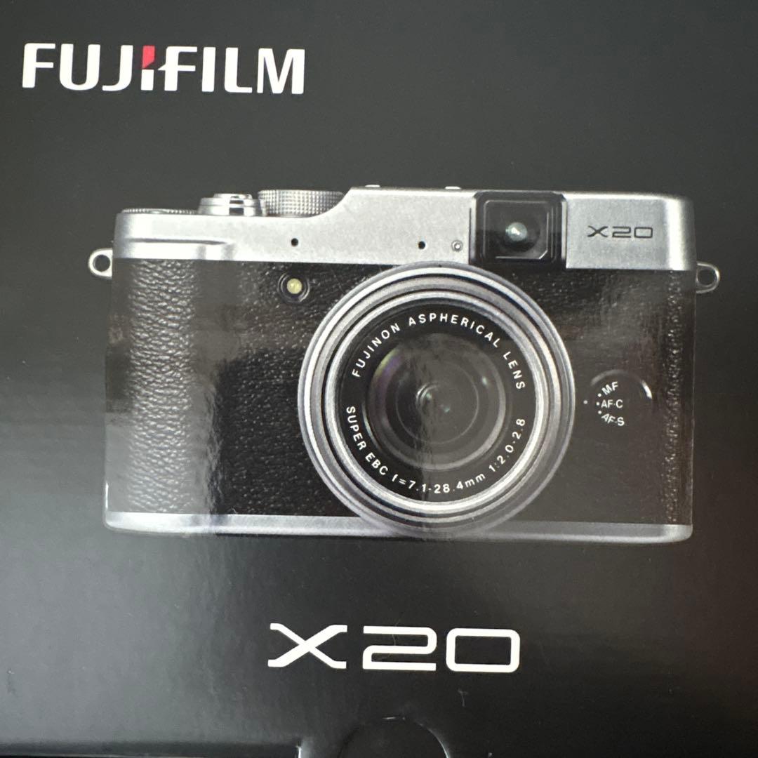 FUJIFILM Ｘ20 シルバー 【中古品】
