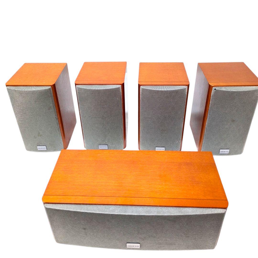 BASE-V20美しい木目デザインと迫力の重低音。お部屋が特別なシアター空間に。