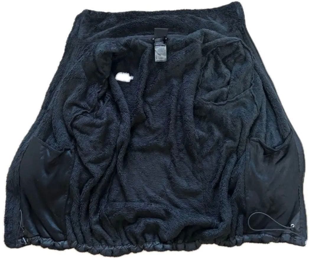 新品　NIKE ナイキ エアロレイヤー ランニングジャケット 中綿　M
