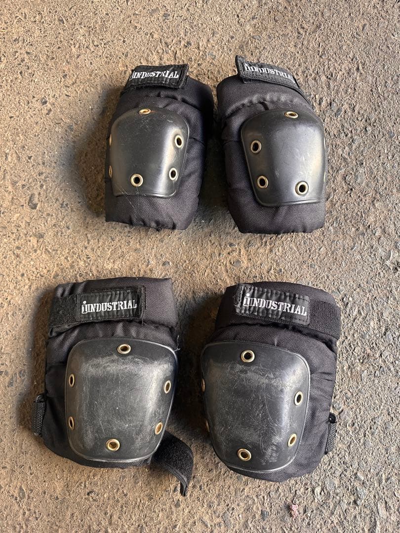 BMXキッズ　ARESBIKES STN 16インチ　おまけプロテクター付き