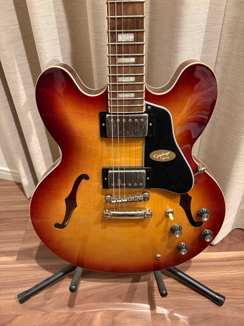 ギター Epiphone / Inspired by Gibson ES-335