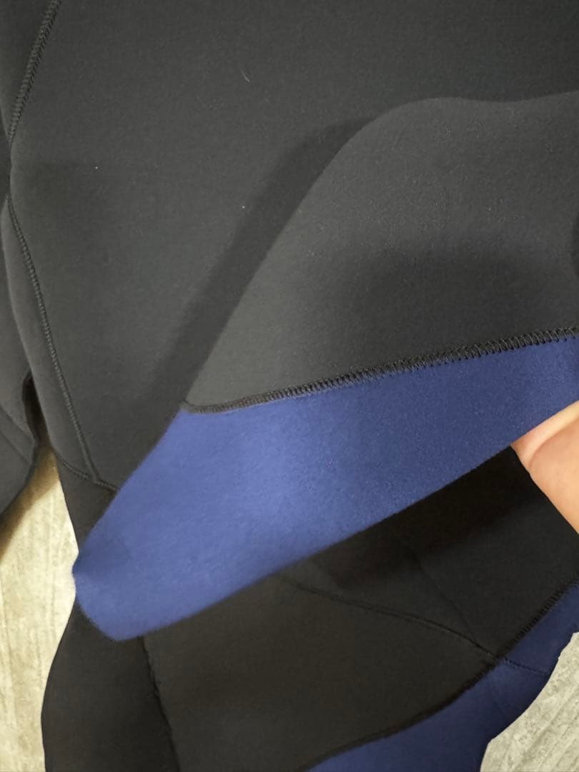 未使用FLASH PACKER ウェットスーツAM-TYPE ジャーフルLサイズ