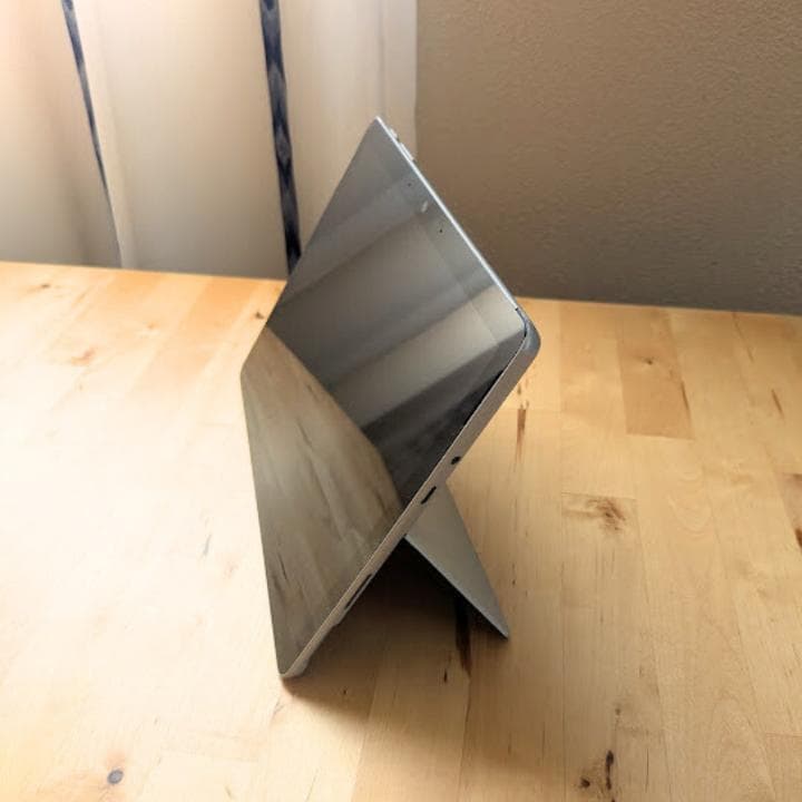 Surface Go3 4GB eMMC64GB 軽量