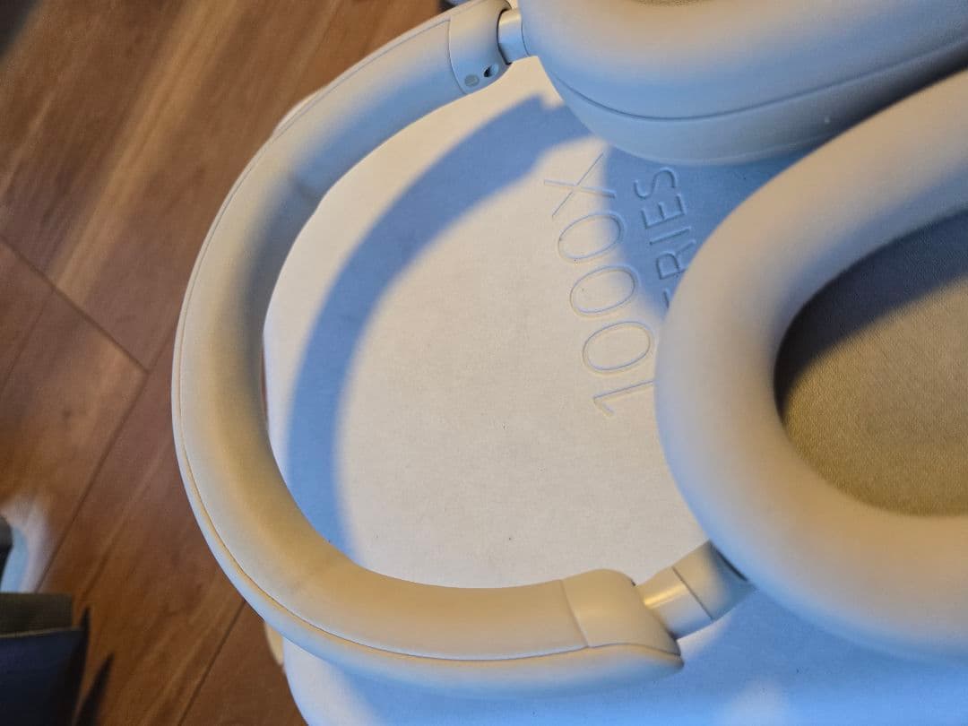 ソニー ワイヤレスノイズキャンセリングステレオヘッドホン WH-1000XM5