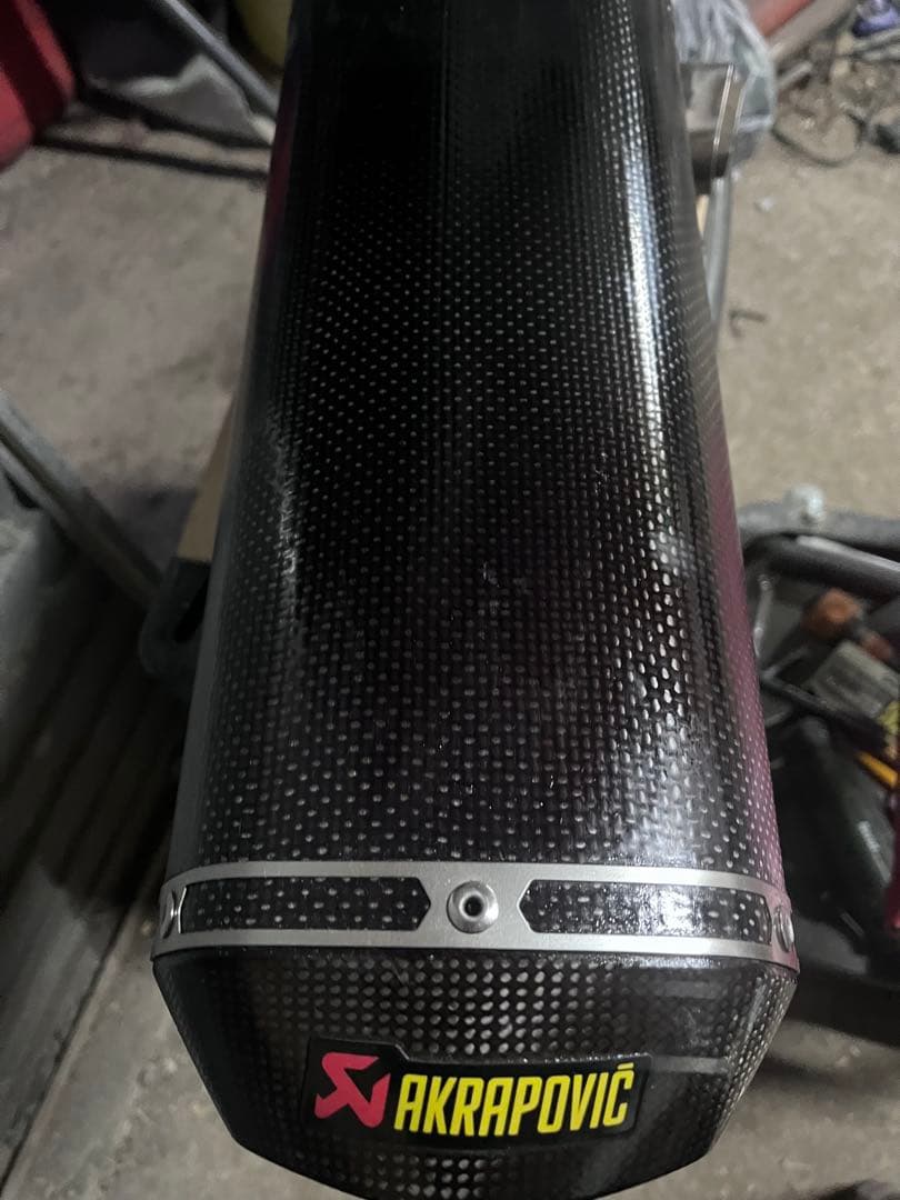 cbr1000rr sc57 マフラー　アクラポビッチ　AKRAPOVIC