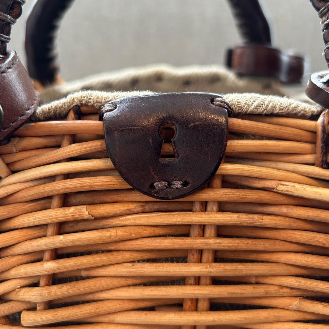 eb.a.gos エバゴス カゴバッグ