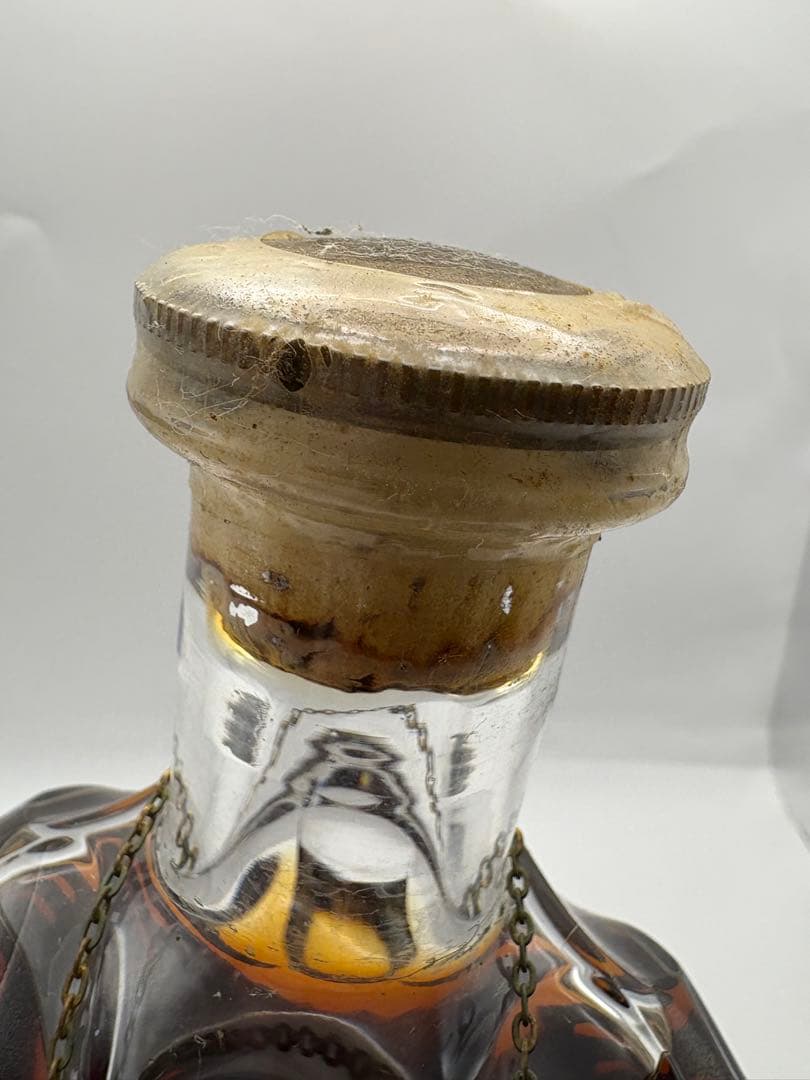 Remy Martin 琥珀色ウイスキー メダル付き