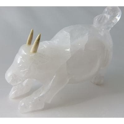 ヒマラヤ水晶　彫刻品　雄牛